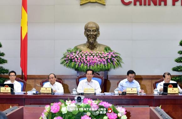 ផ្ដល់អាទិភាពនិងប្រមូលផ្ដុំប្រភពកម្លាំងសំរាប់ការងារកសាងច្បាប់